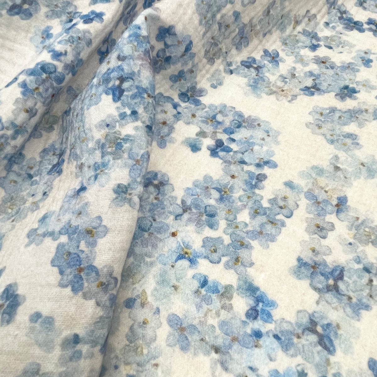 Forget-me-not tablecloth – TULLIAHOME